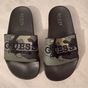 Guess Green Camouflage Youth Slide Sandals